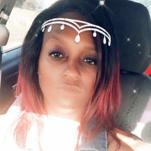 Meet your Posher, Candis